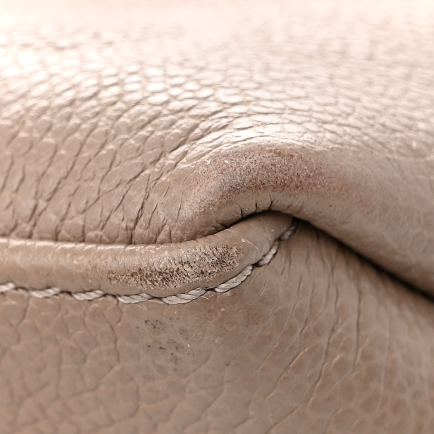 Louis Vuitton Empreinte Monogram Giant Petit Palais Tourterelle 17 of 18