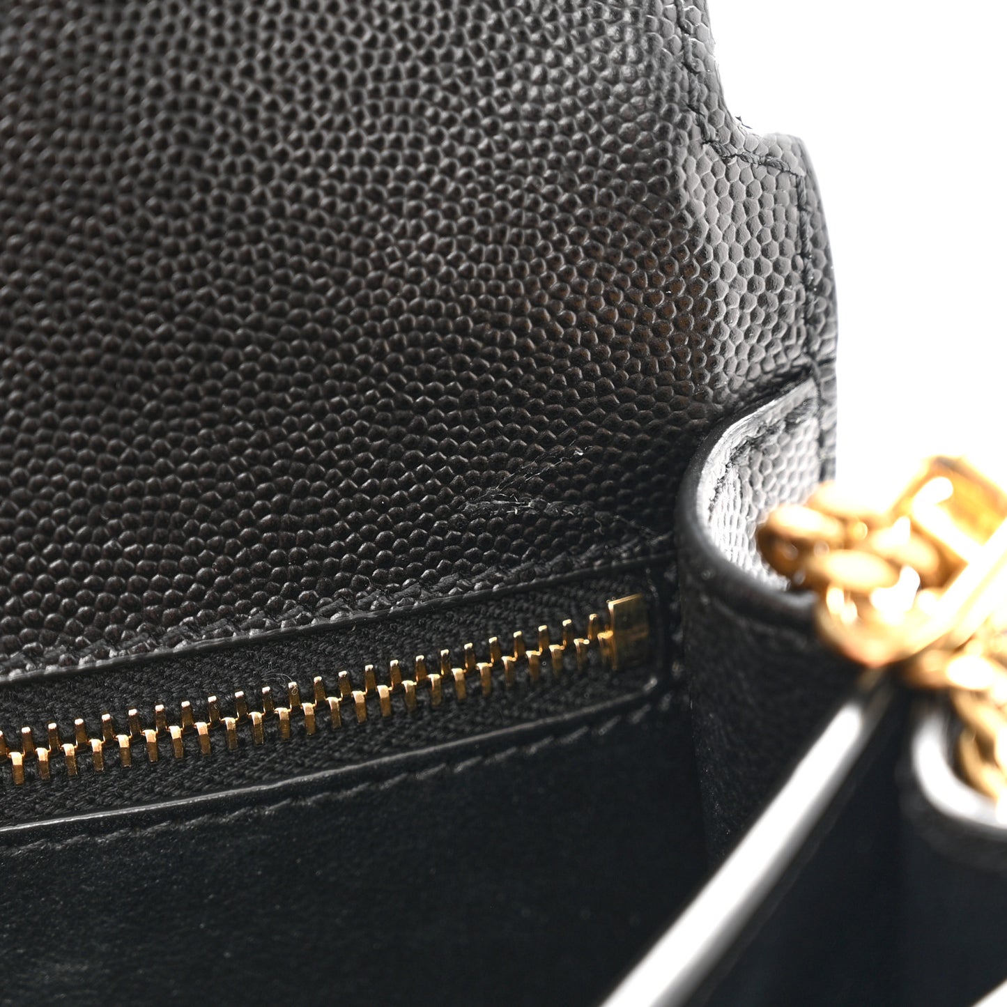 SAINT LAURENT Grain De Poudre Monogram Cassandra Clasp Bag Black