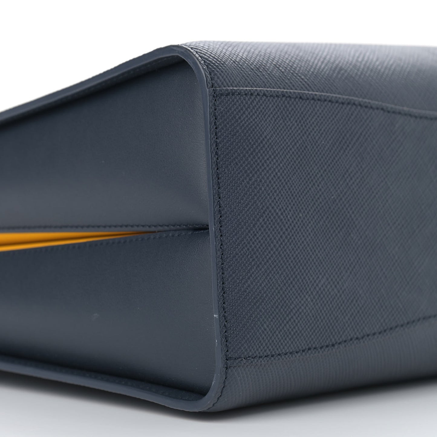 Saffiano Tote Bluette