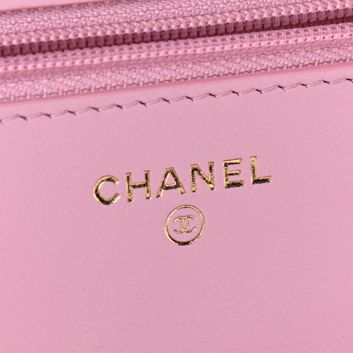 Shiny Caviar Quilted Pick Me Up Wallet On Chain WOC Pink