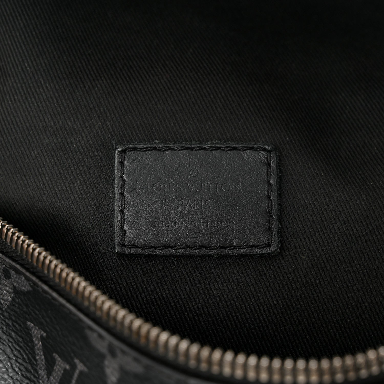 Louis Vuitton Monogram Eclipse Discovery Bumbag 6 of 10