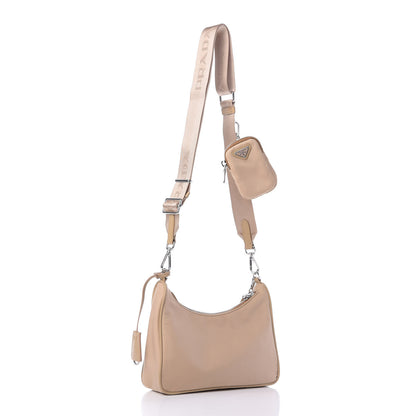 Prada Nylon Re-Edition 2005 Shoulder Bag Cammeo 3 of 10