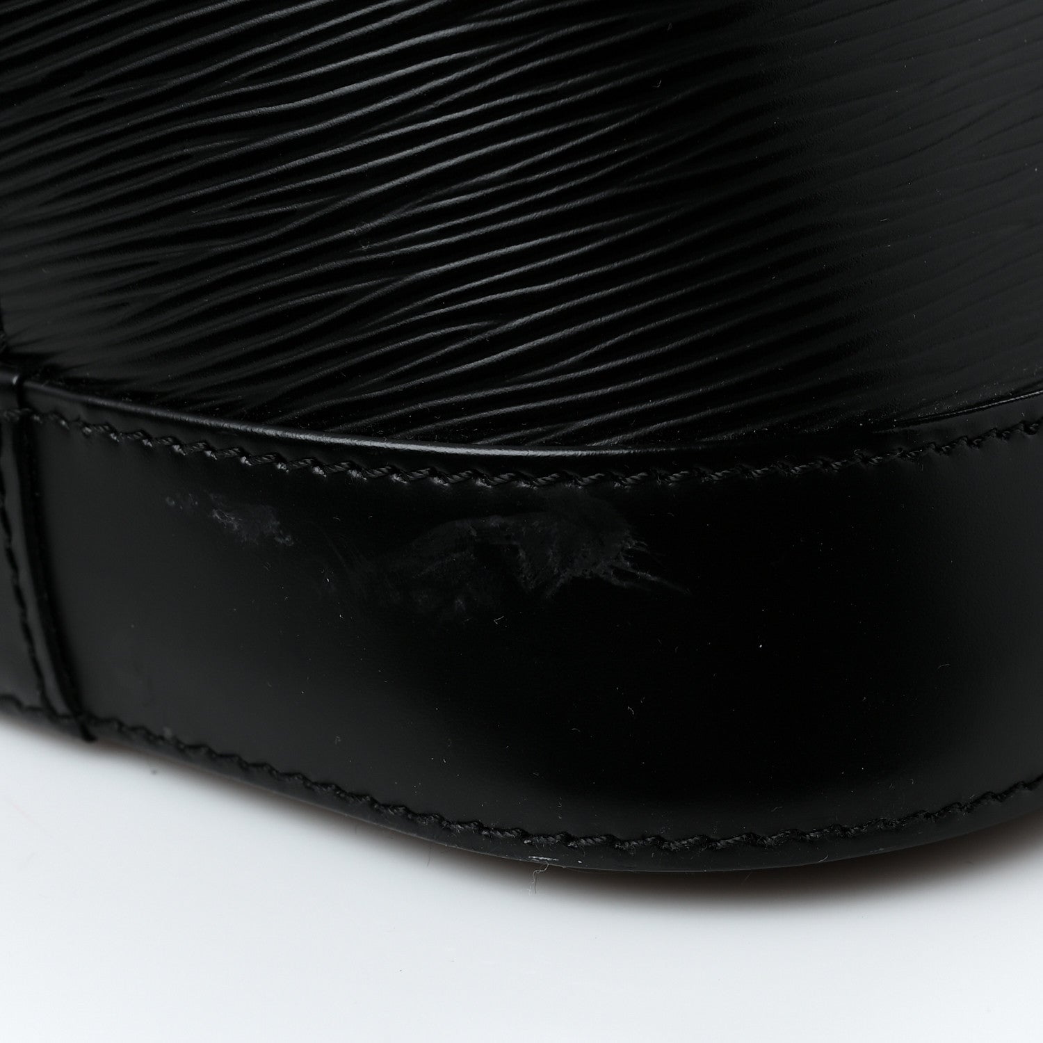 Louis Vuitton Epi Alma GM Black 9 of 9