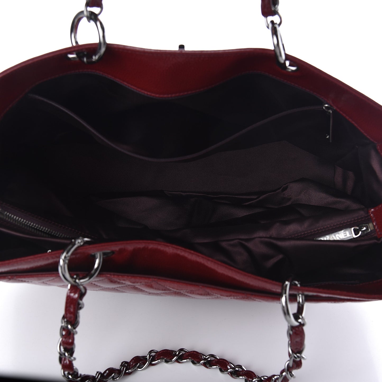Patent Caviar Diamond Quilted Large Shine Reissue Tote Red