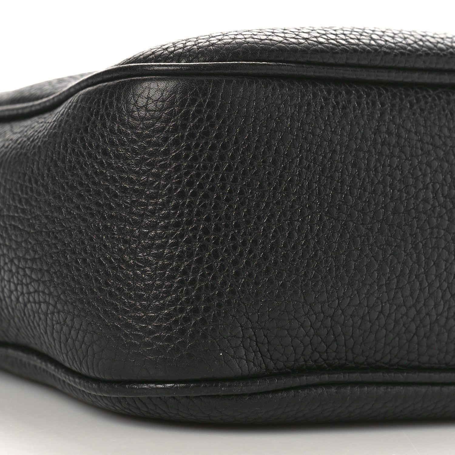 Gucci Pebbled Calfskin Small Soho Disco Bag Black 8 of 13