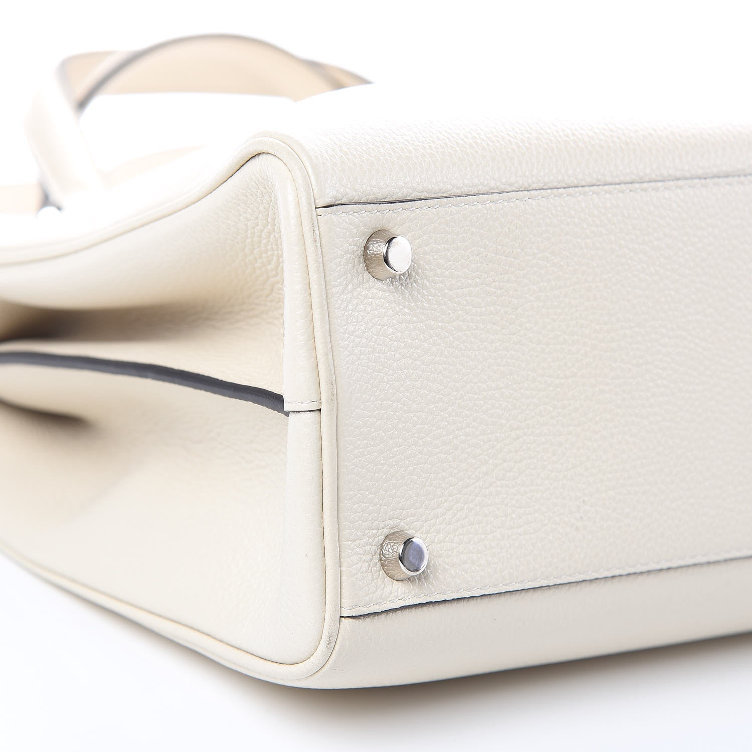 Gucci Grainy Calfskin Medium Zumi Top Handle Bag Mystic White 8 of 10