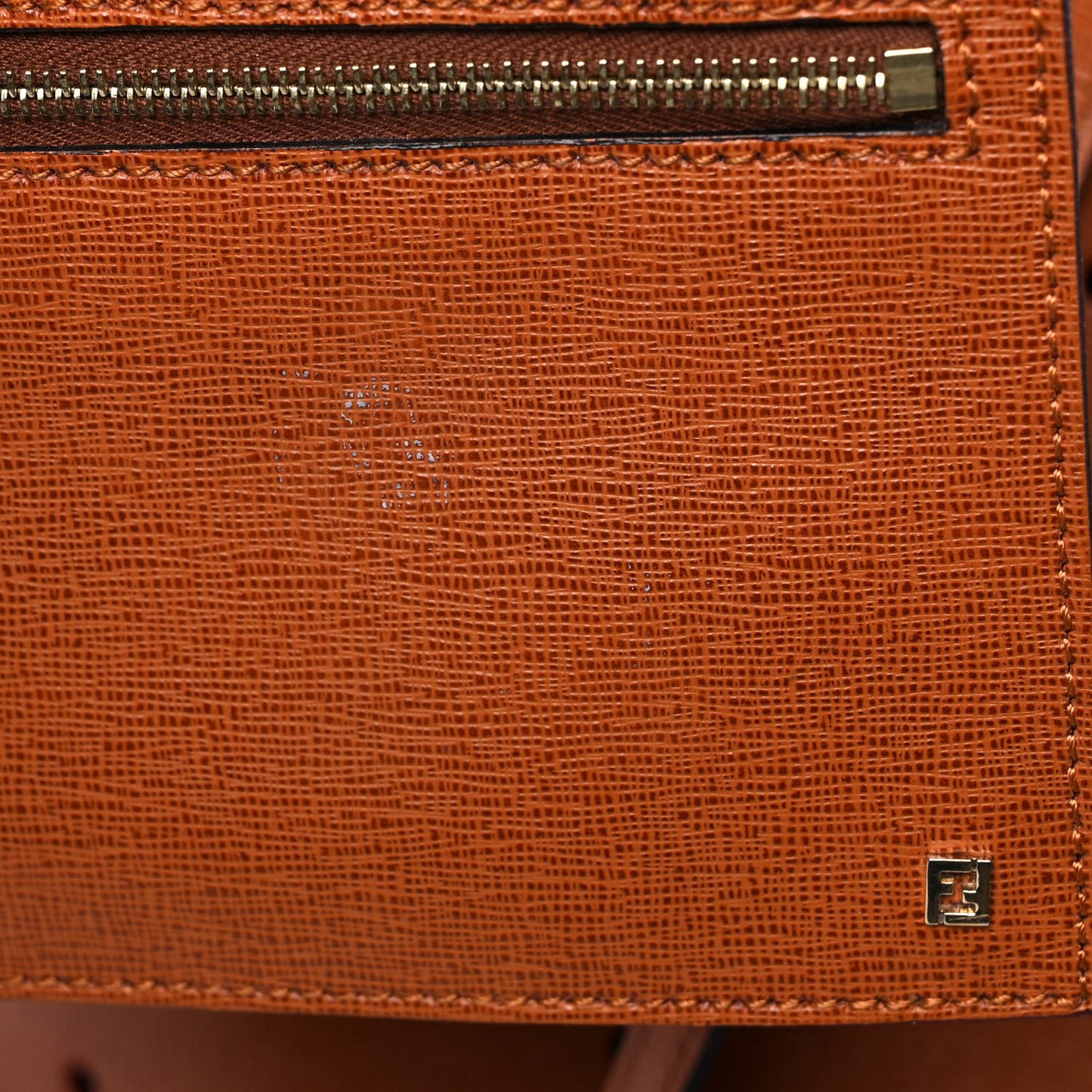 Vitello Zucca Perforated Medium Roll Tote Miel Rosso Tobacco