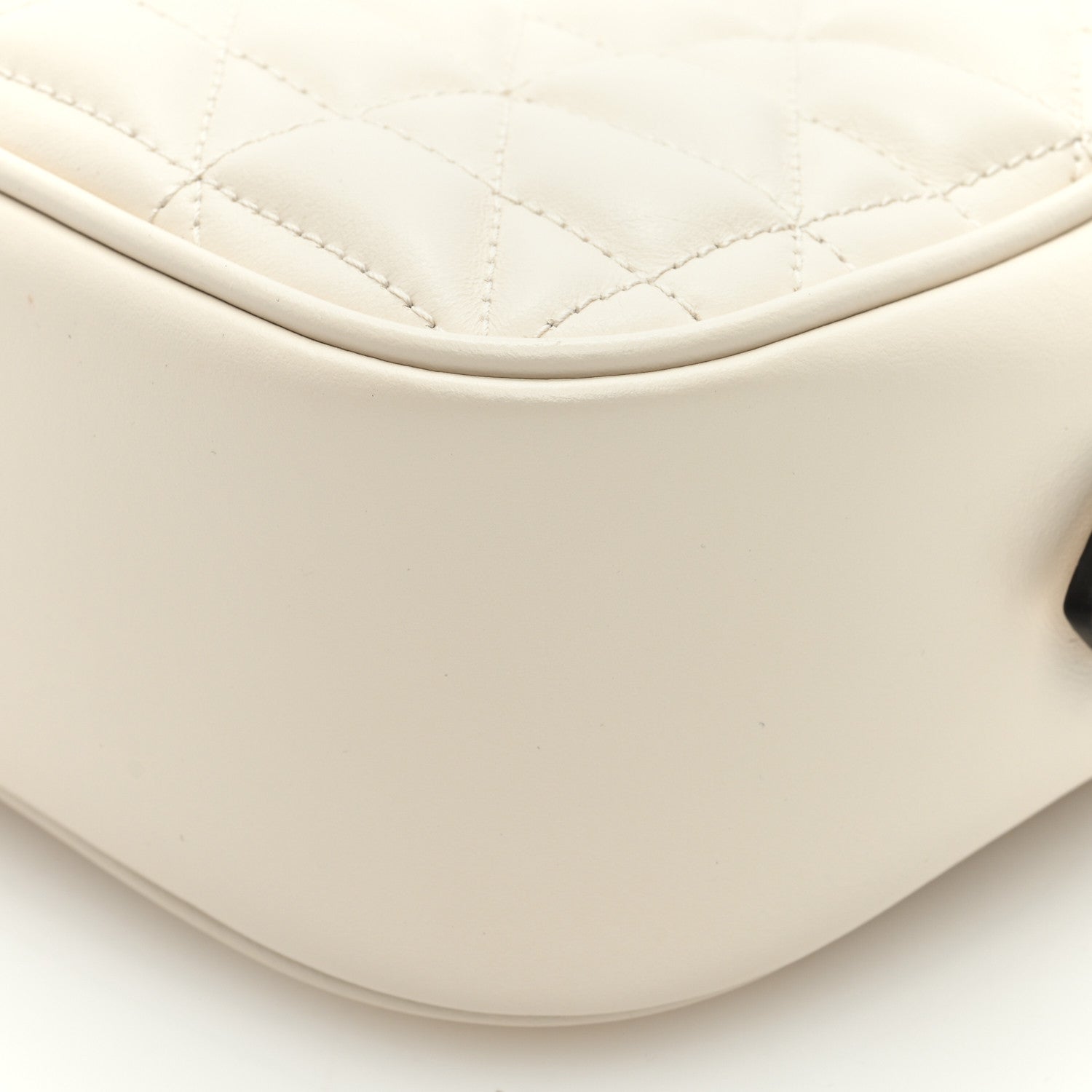 Gucci Calfskin Matelasse Aria Small GG Marmont Chain Shoulder Bag Mystic White 9 of 9