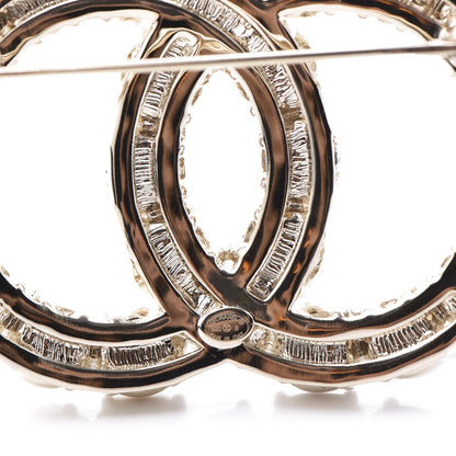Chanel Crystal Pearl CC Dazzling Domino Brooch Gold Black 3 of 4