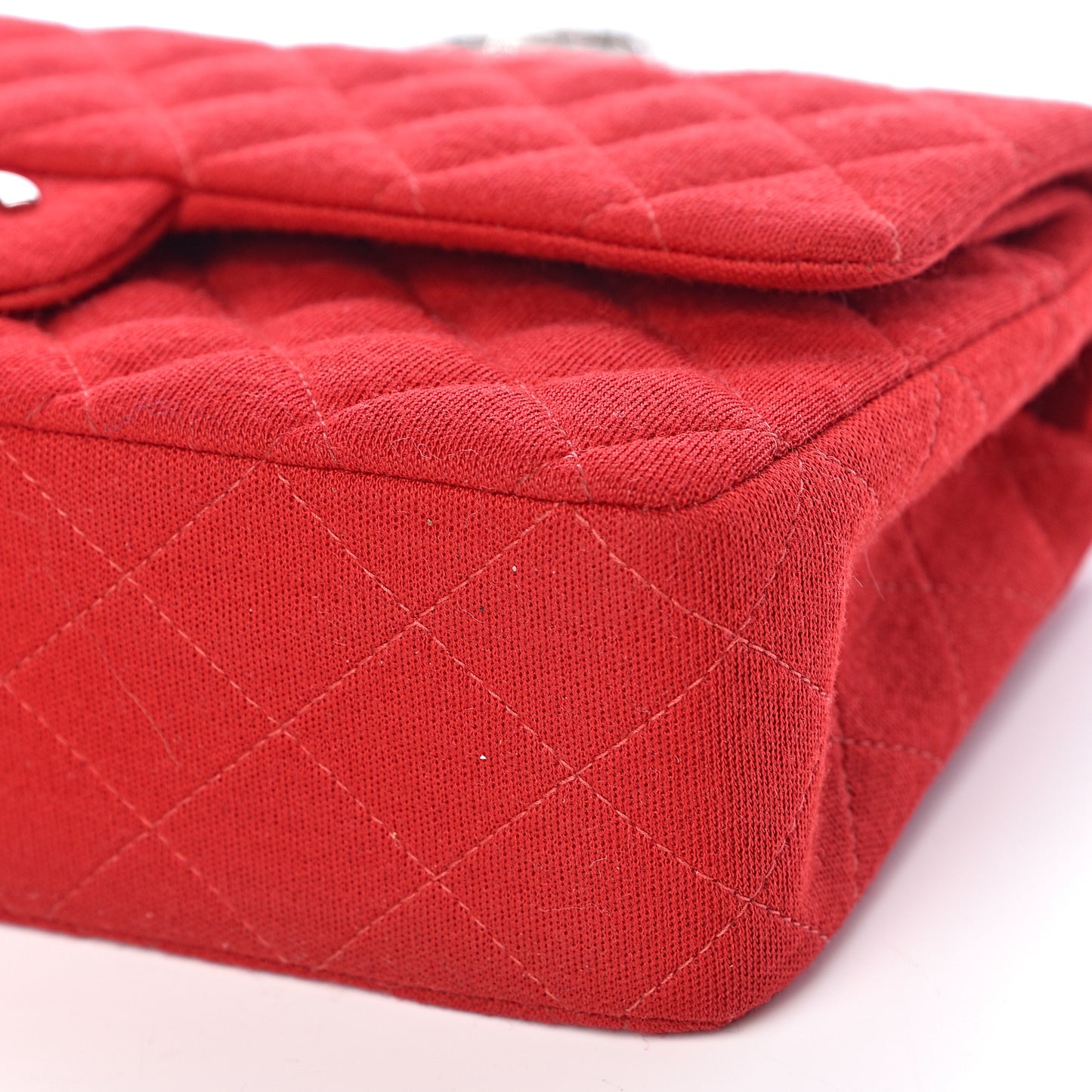 Jersey Quilted Medium Double Flap Bijoux Chain Red