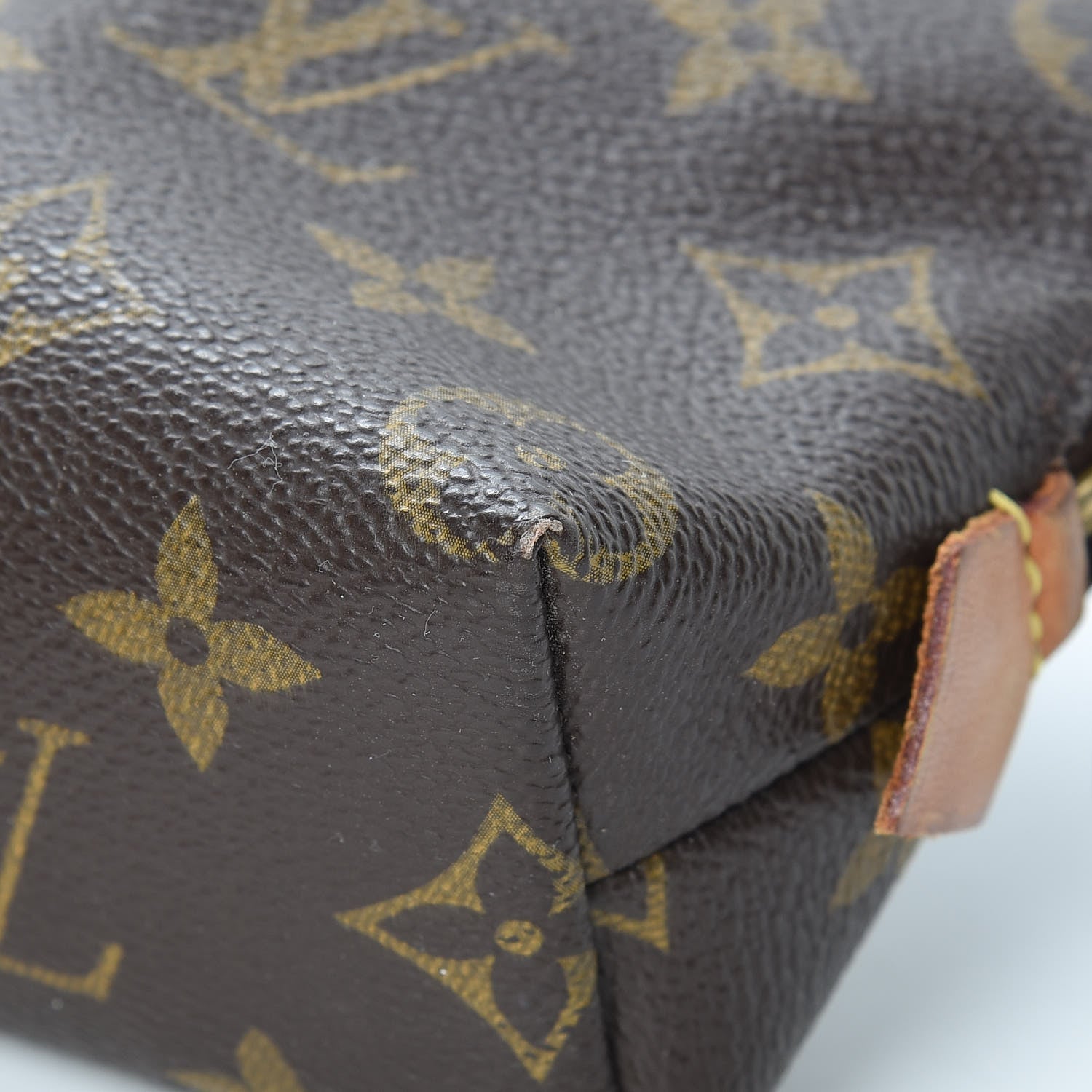 Louis Vuitton Monogram Cosmetic Pouch 14 of 18