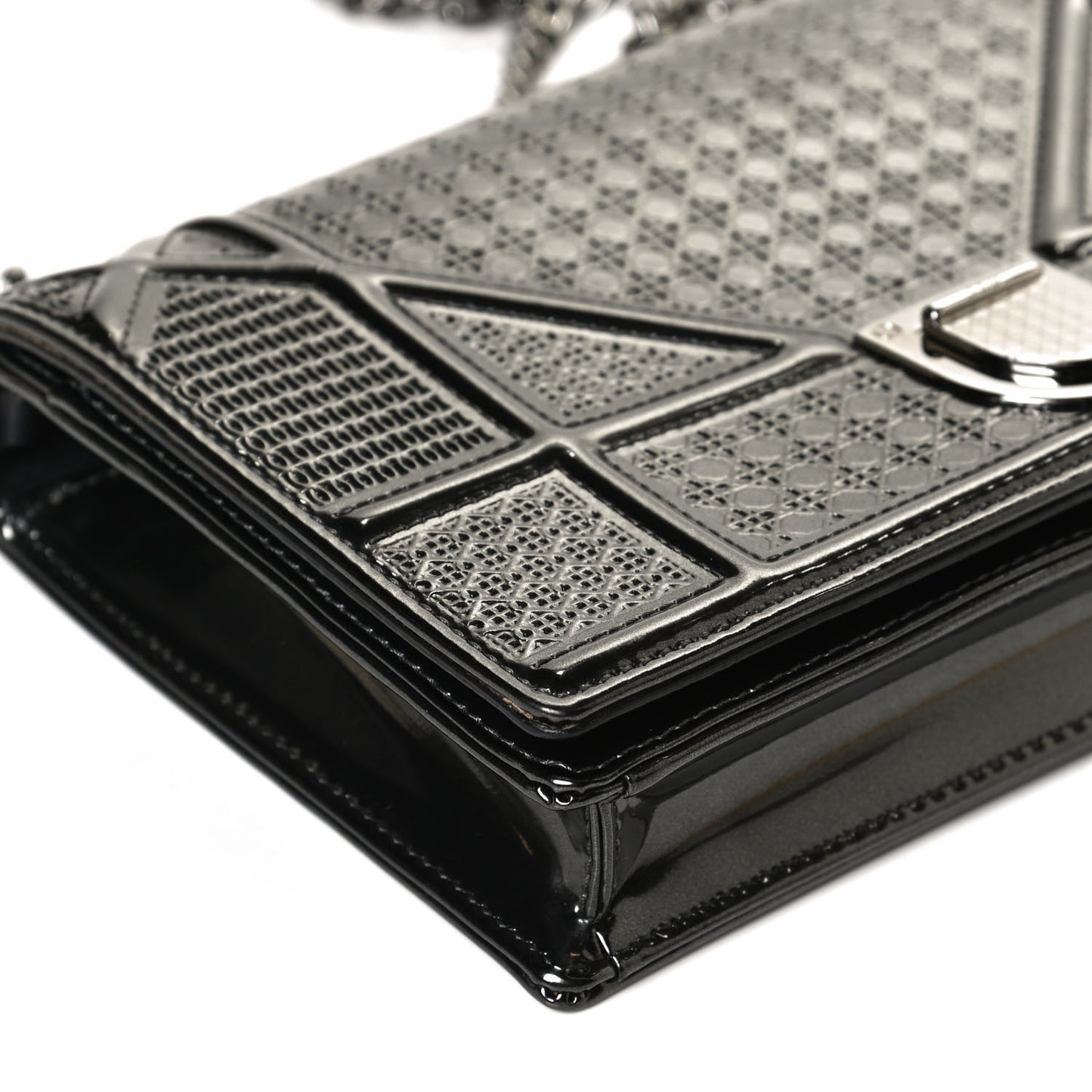 Metallic Patent Micro-Cannage Diorama Wallet on Chain Pouch Onyx Black