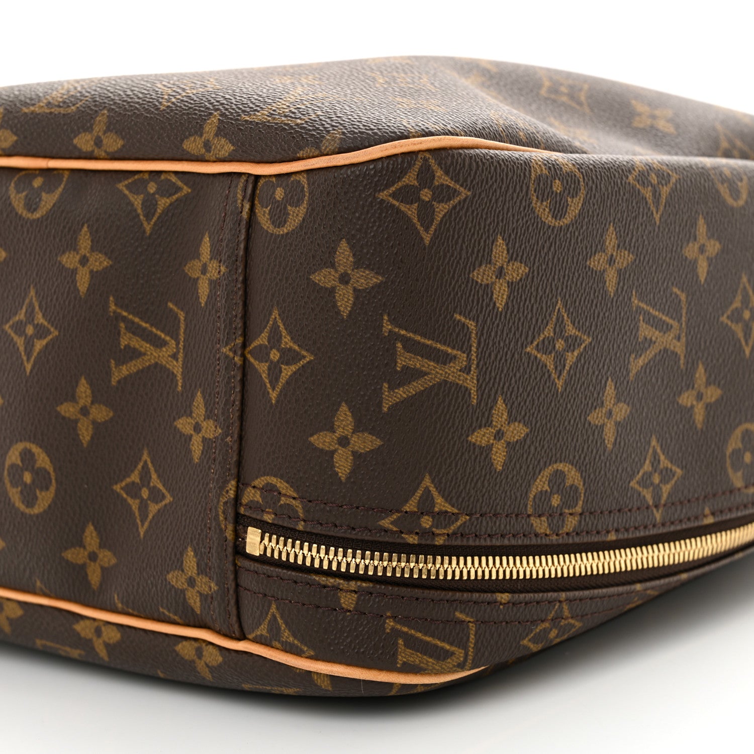 Louis Vuitton Monogram Excursion Shoe Bag 10 of 12