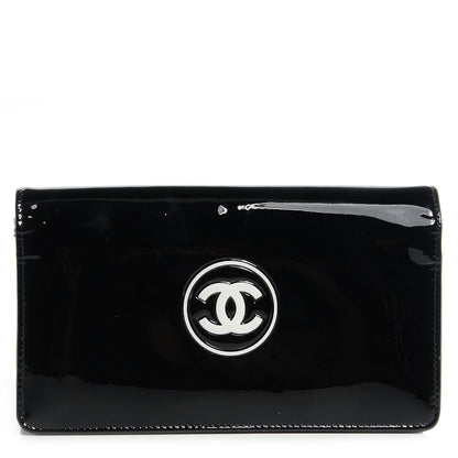 Chanel Patent CC Yen Wallet Black White 1 of 8