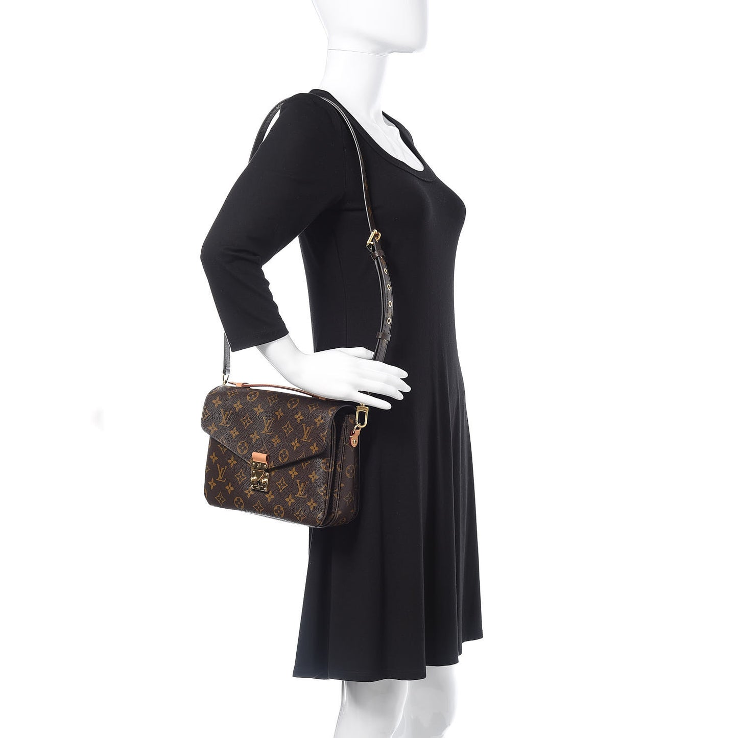 Monogram Pochette Metis