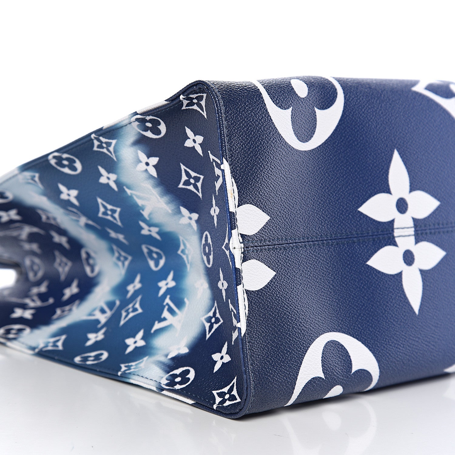 Louis Vuitton Monogram Escale Onthego GM Blue 8 of 9