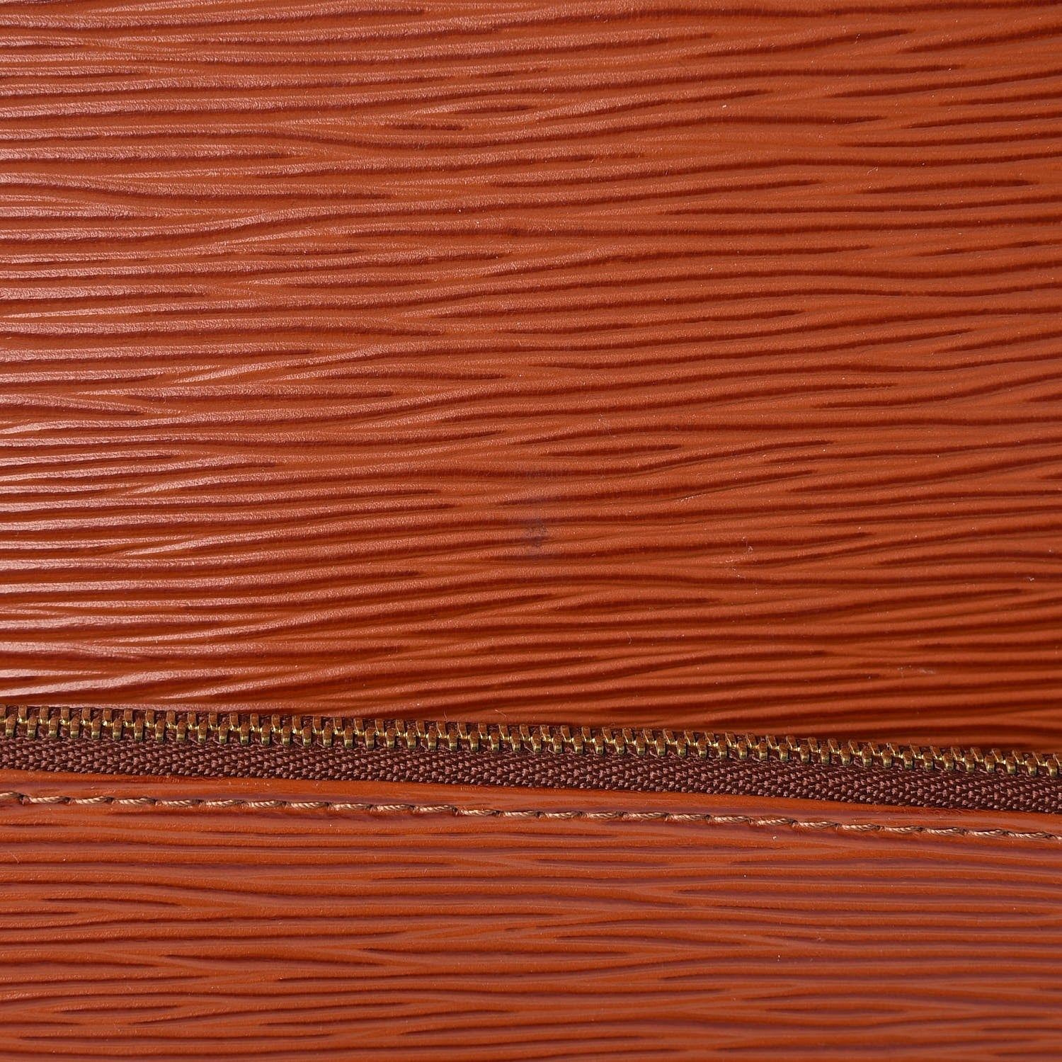Louis Vuitton Epi Sac D'Epaule Kenyan Fawn 17 of 18