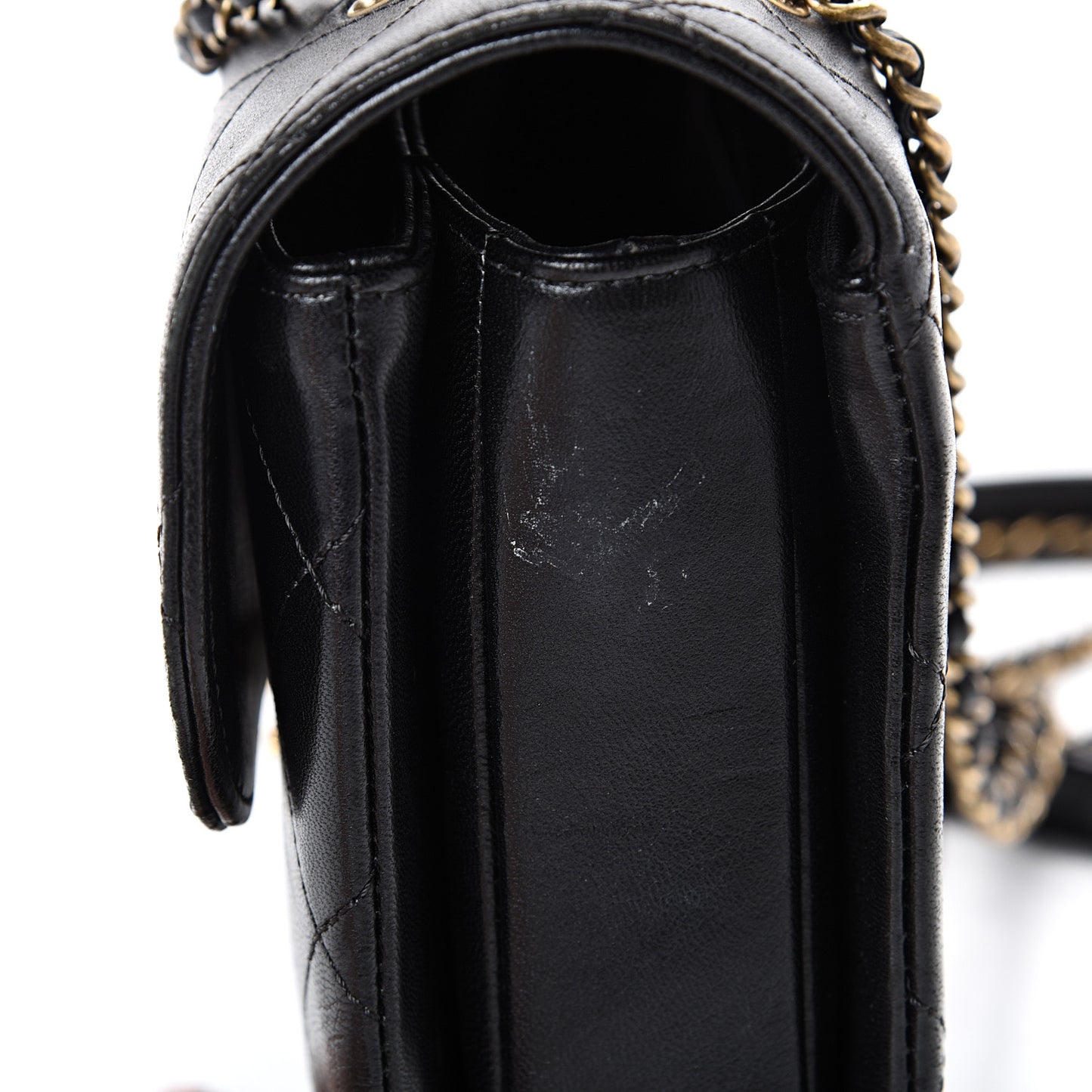 Shiny Lambskin Quilted Around The Corner Flap Black
