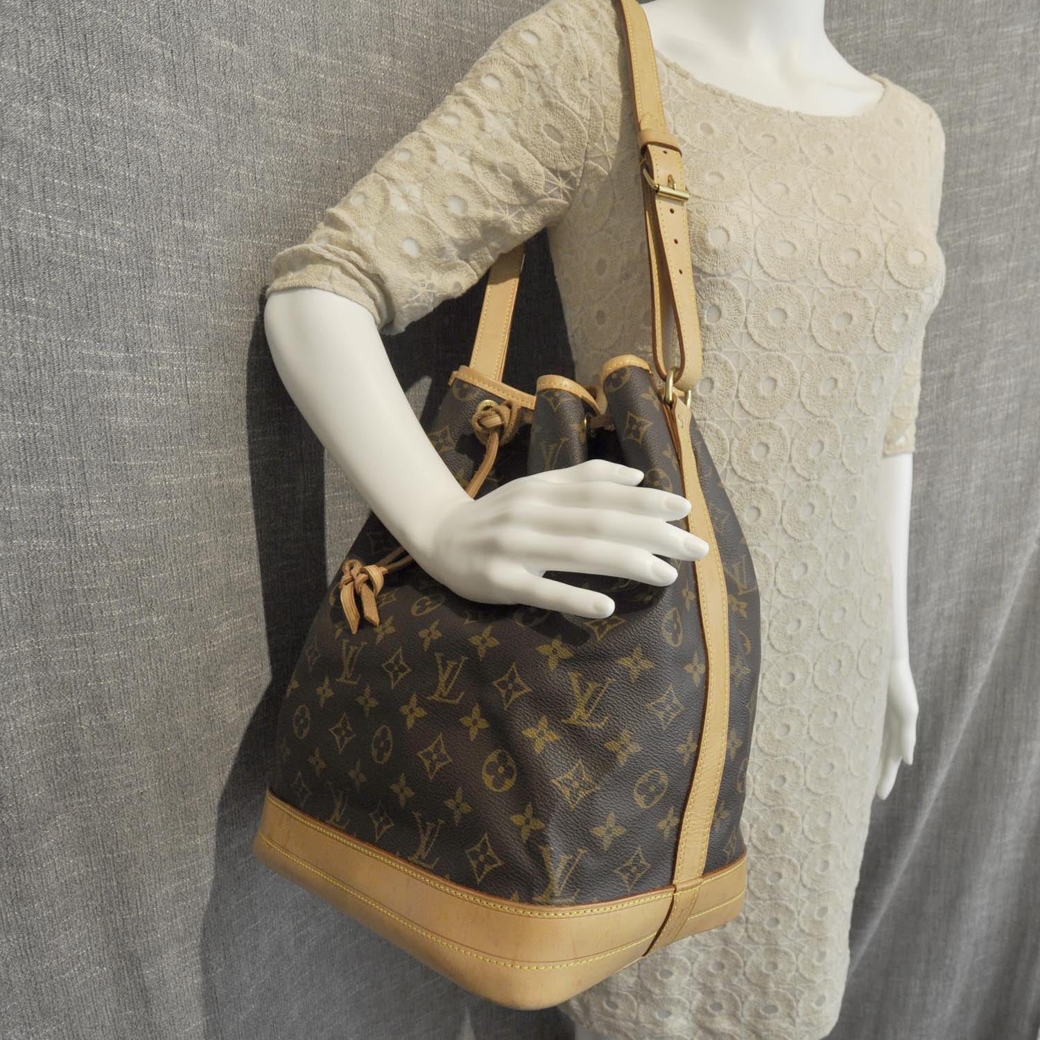 Louis Vuitton Monogram Noe 2 of 10