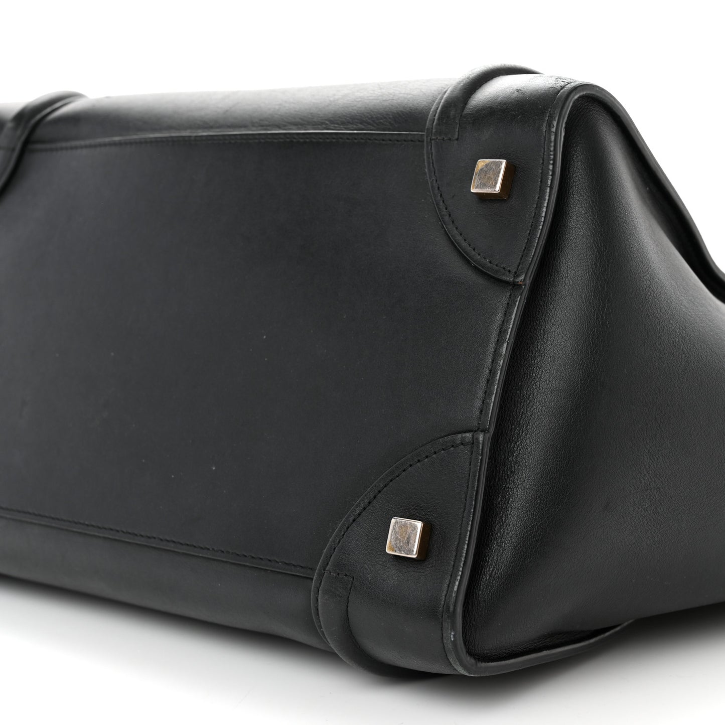 Smooth Calfskin Medium Luggage Black