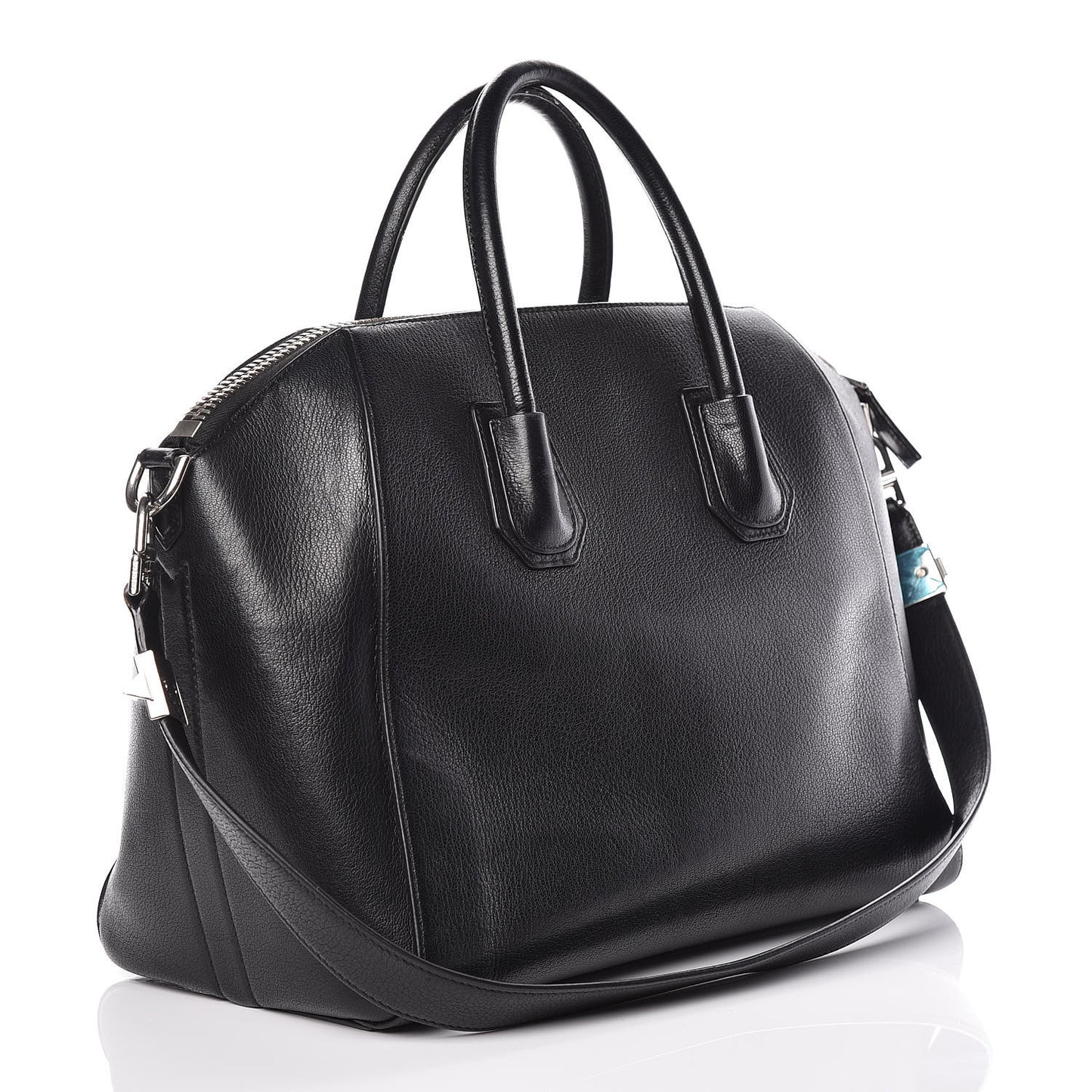 Sugar Goatskin Medium Antigona Black
