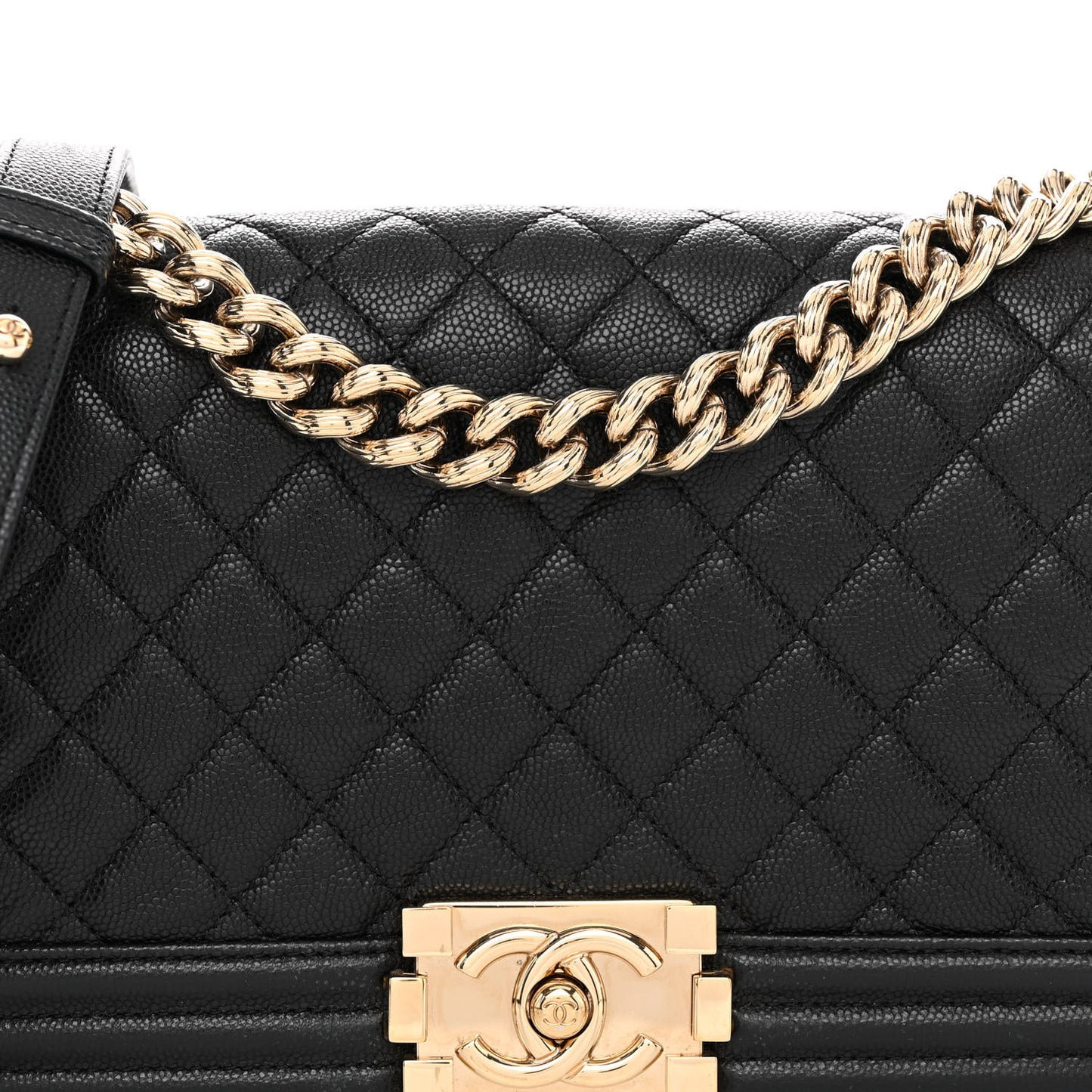Caviar Quilted Medium Boy Flap Black