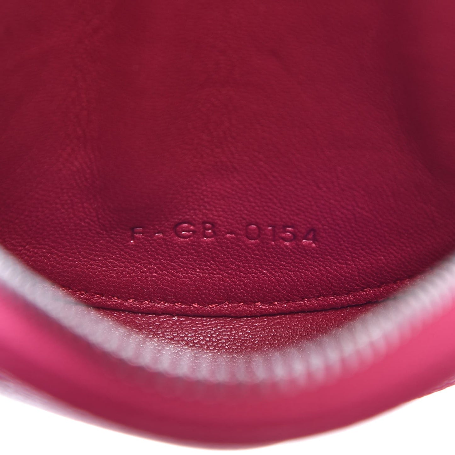 Grained Calfskin Round Zip Coin Purse