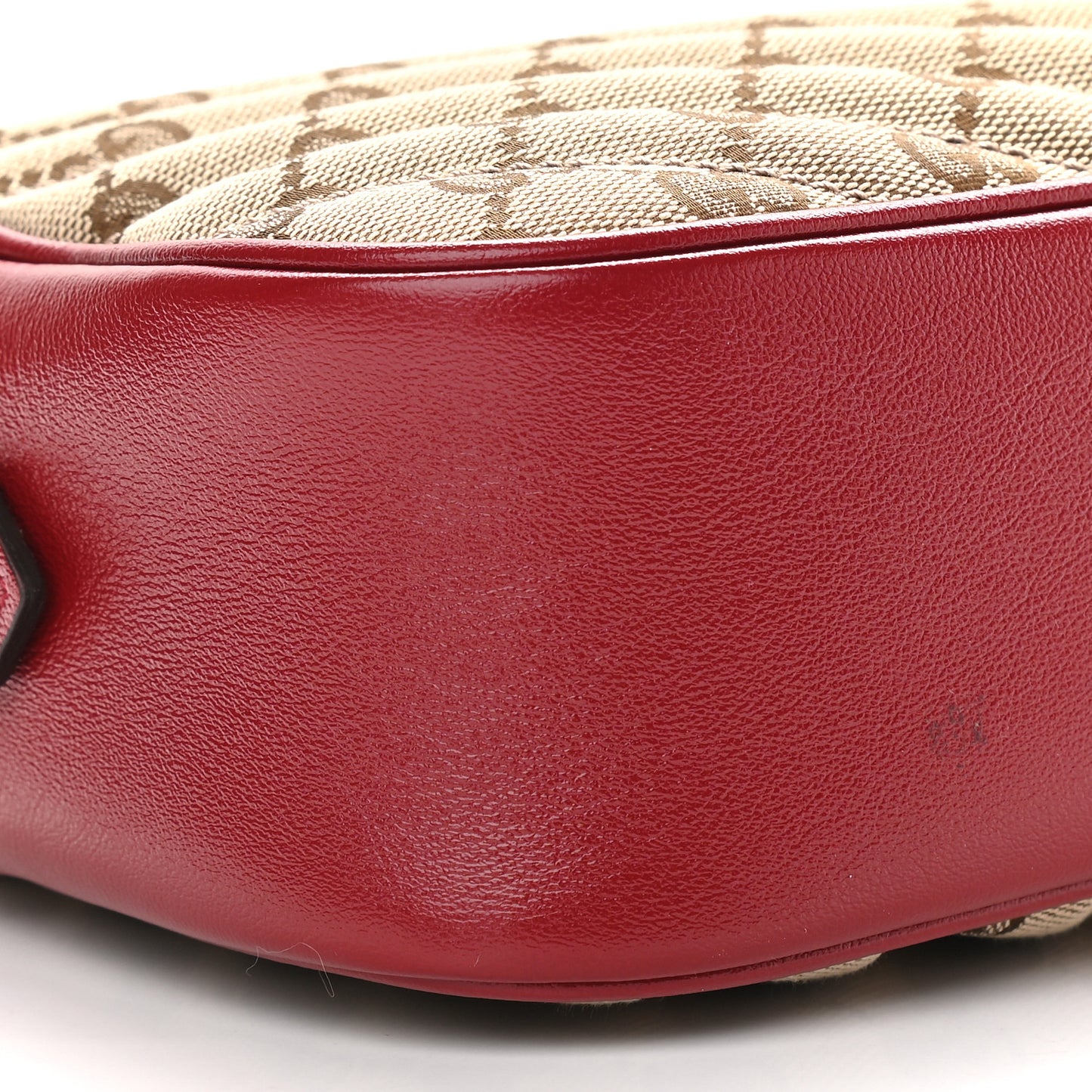 Monogram Azalea Calfskin Matelasse Diagonal Small GG Marmont Chain Shoulder Bag Beige Ebony New Cherry Red