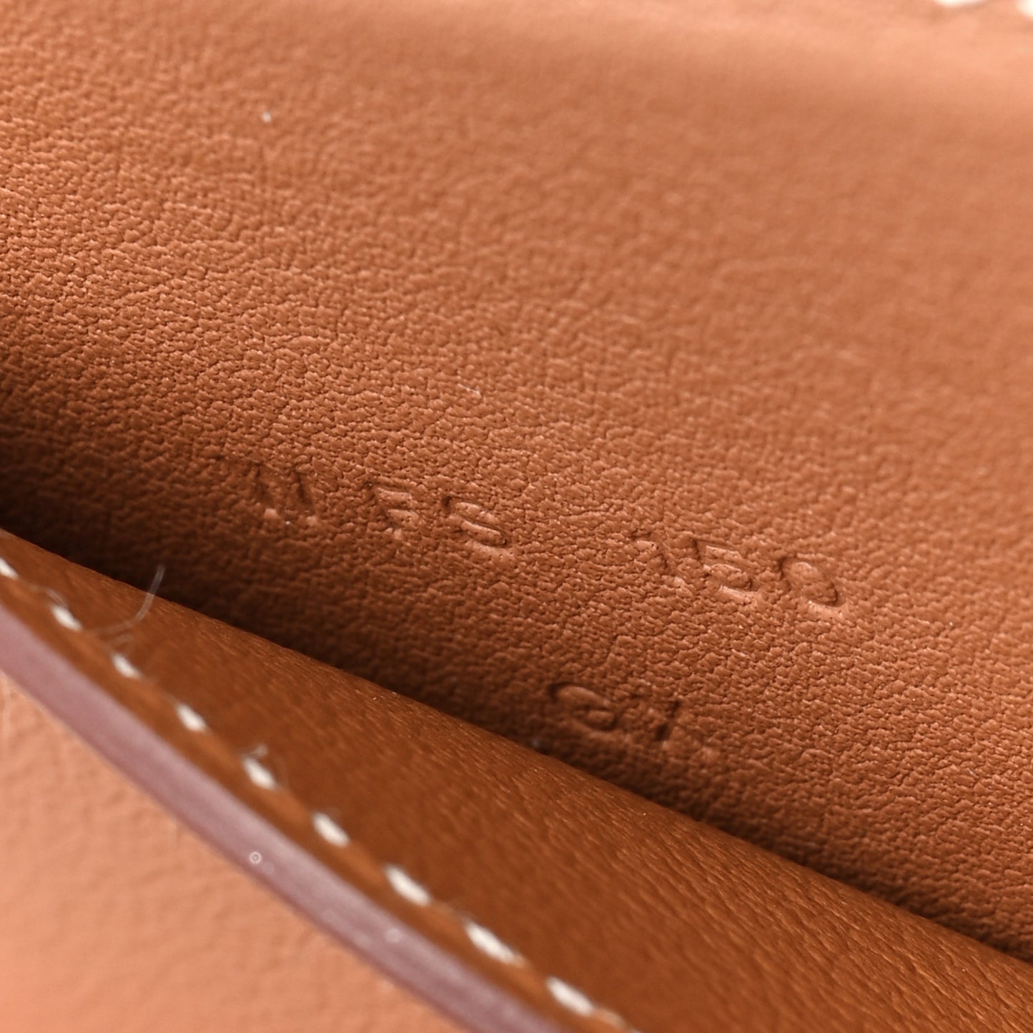 Swift Stitched Dog MagSafe Card Holder Gold