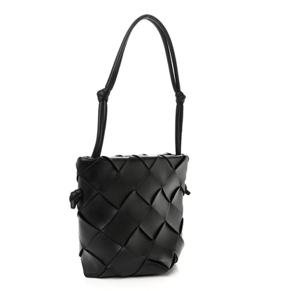Bottega Veneta Nappa Maxi Intrecciato Clasp Bucket Bag Black 3 of 13