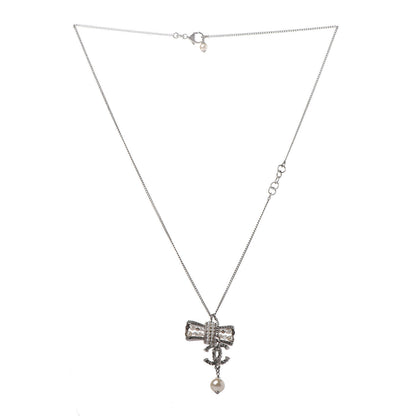 Chanel Crystal Pearl CC Bow Necklace Silver 3 of 5