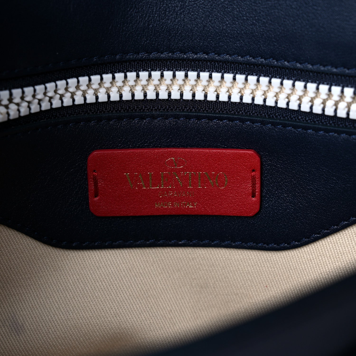 Valentino Garavani Vitello Colorblock Large Free Rockstud Halfmoon Saddle Bag Marine White 5 of 12