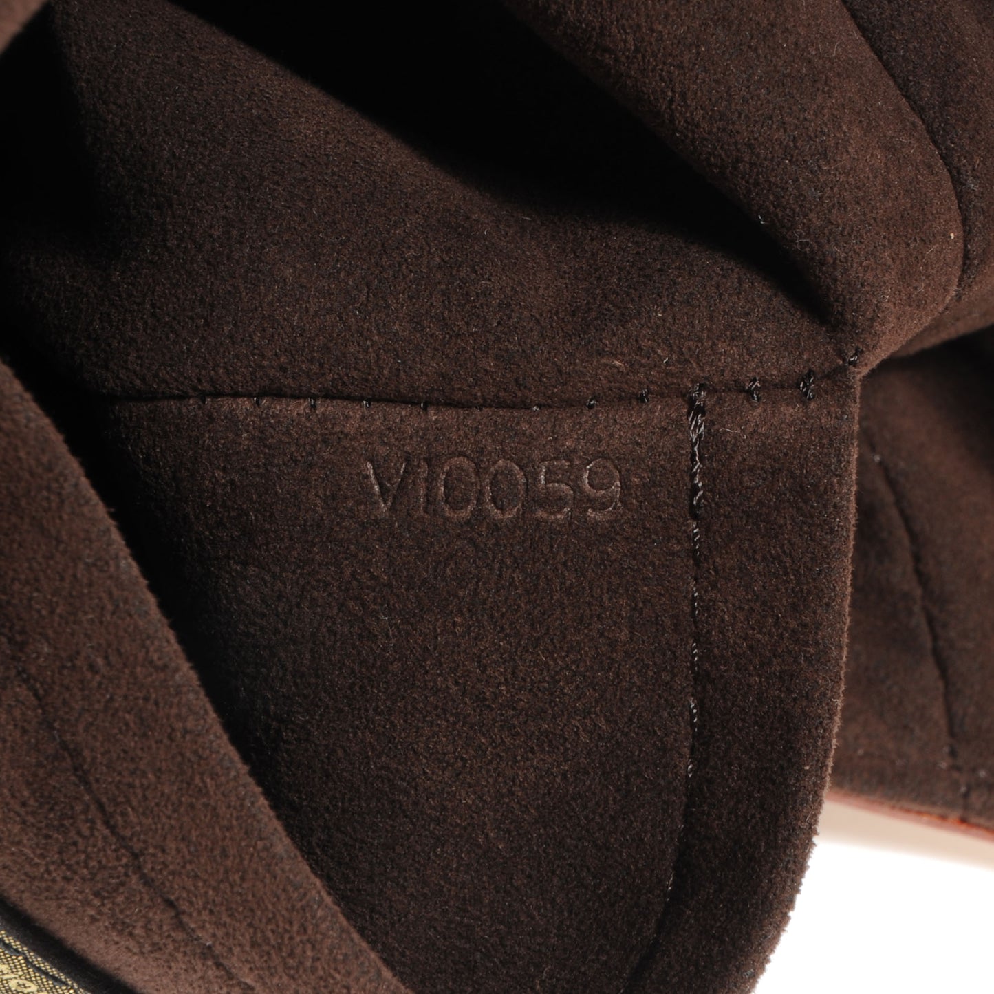 Monogram Kalahari GM