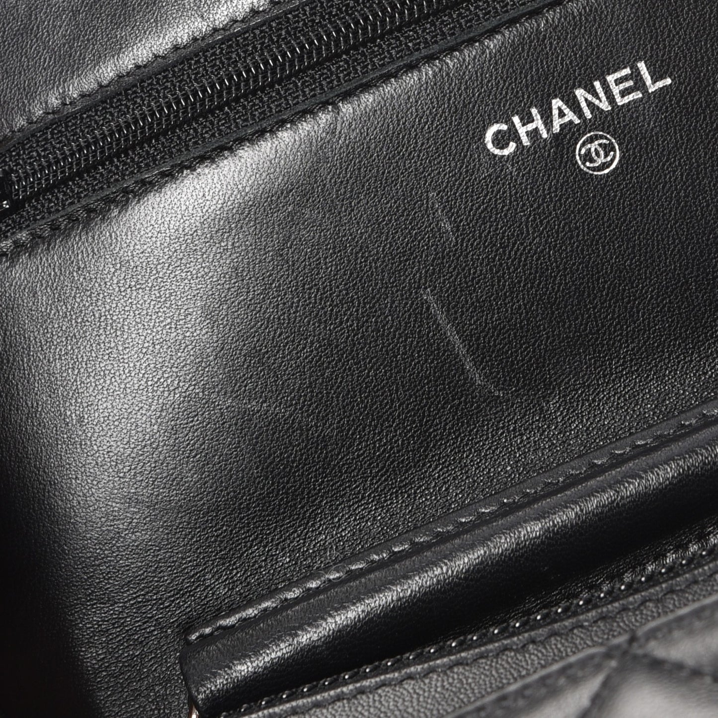 Lambskin Quilted Wallet On Chain WOC Black