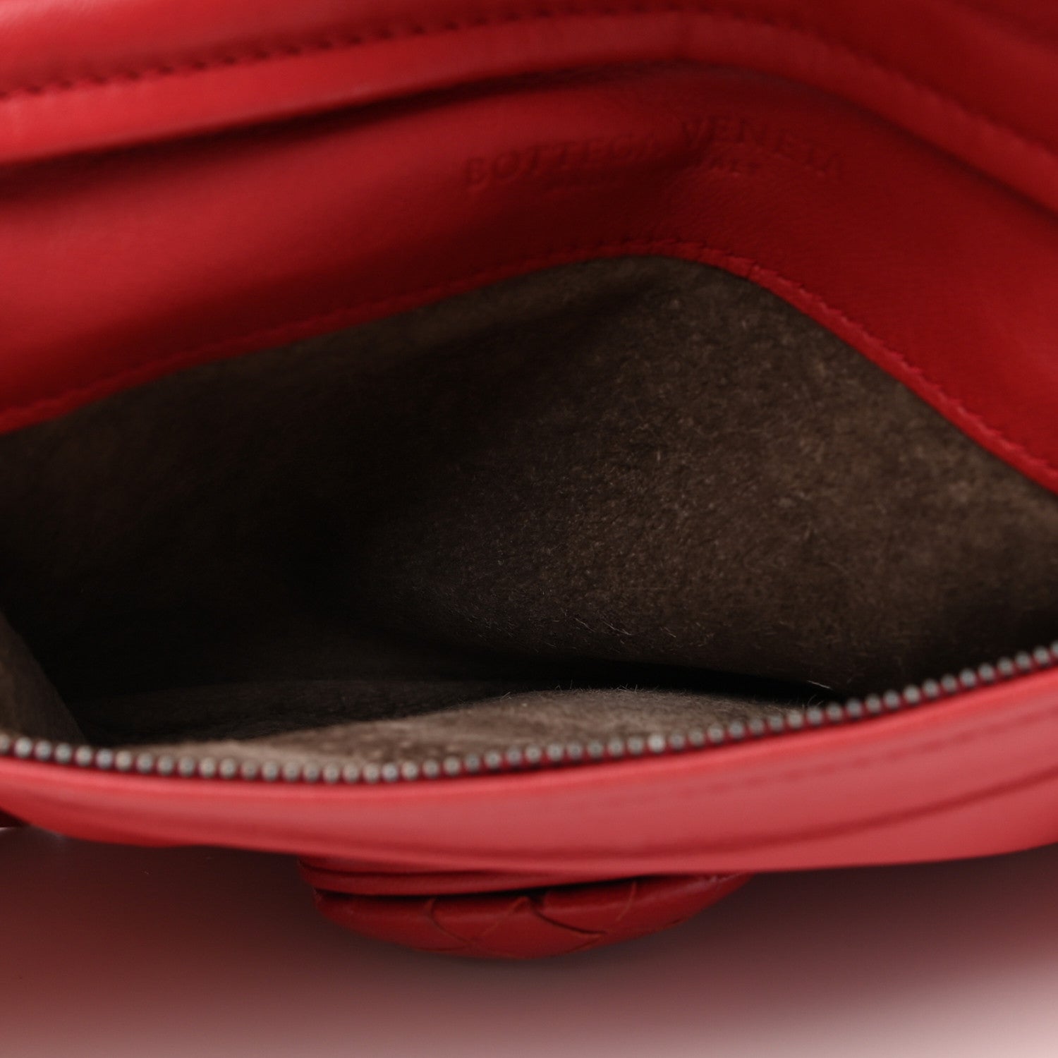Bottega Veneta Nappa Intrecciato Turnlock Clutch Blood 6 of 7