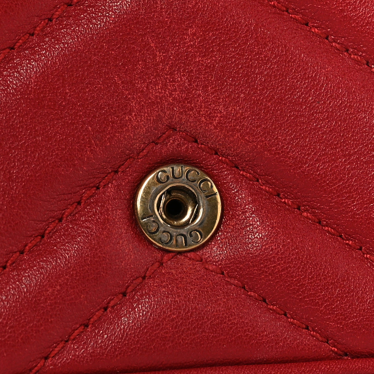 Calfskin Matelasse Super Mini GG Marmont Shoulder Bag Hibiscus Red
