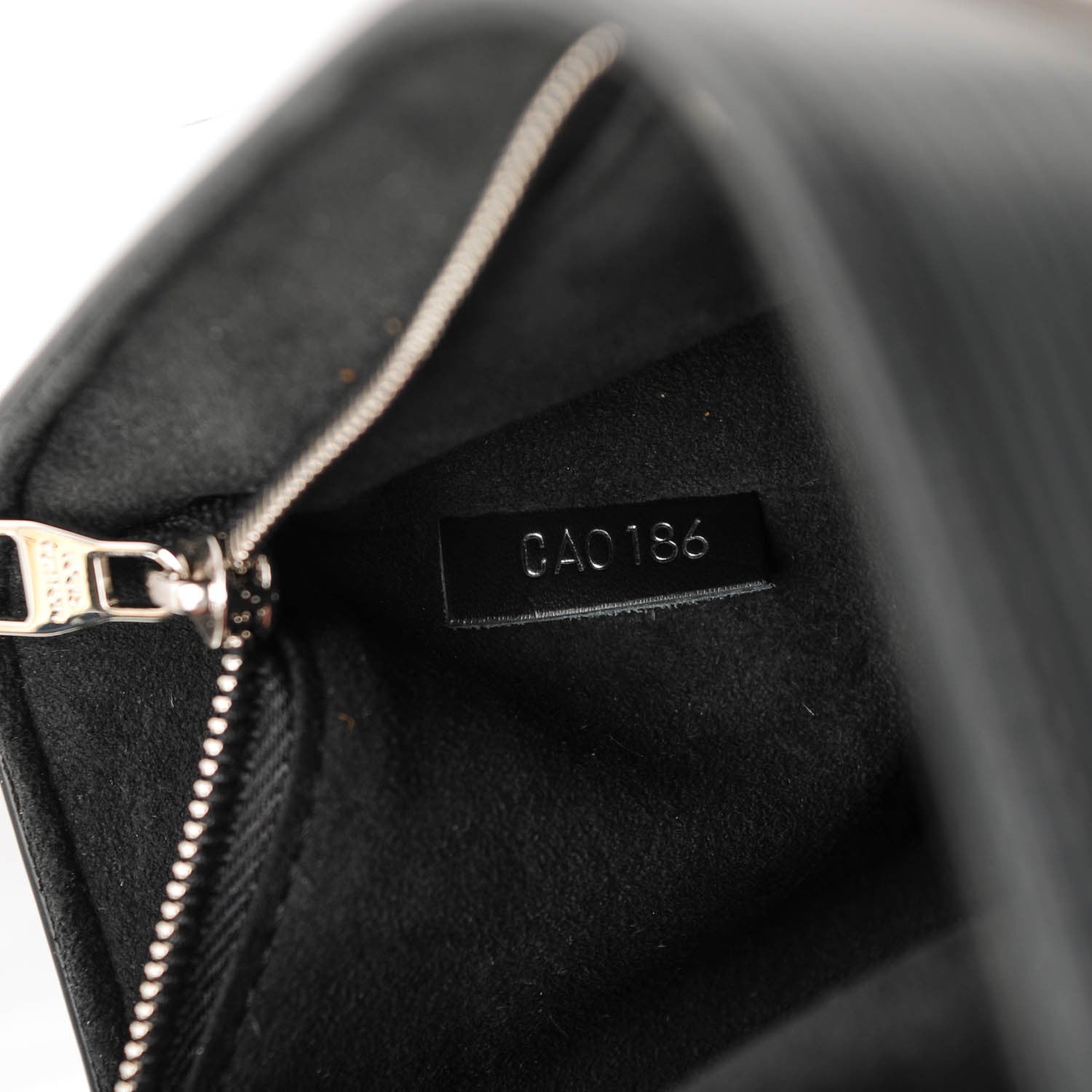 Louis Vuitton Epi Cluny BB Black 7 of 7