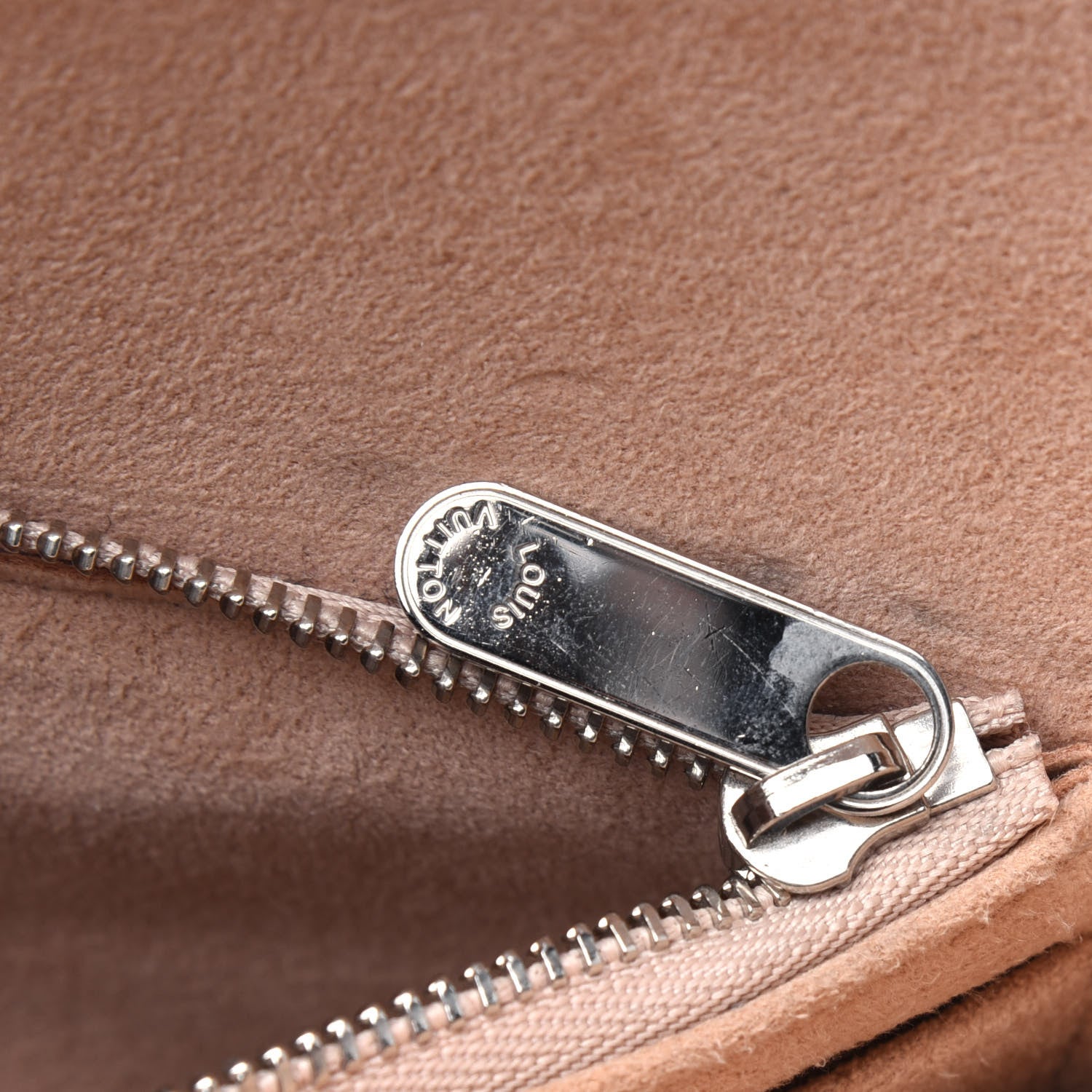 Louis Vuitton Calfskin Lockme Cabas Vanille Black 8 of 23