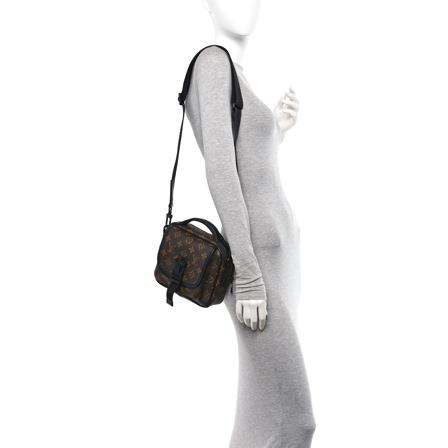Louis Vuitton Monogram Macassar Quest Messenger 2 of 9