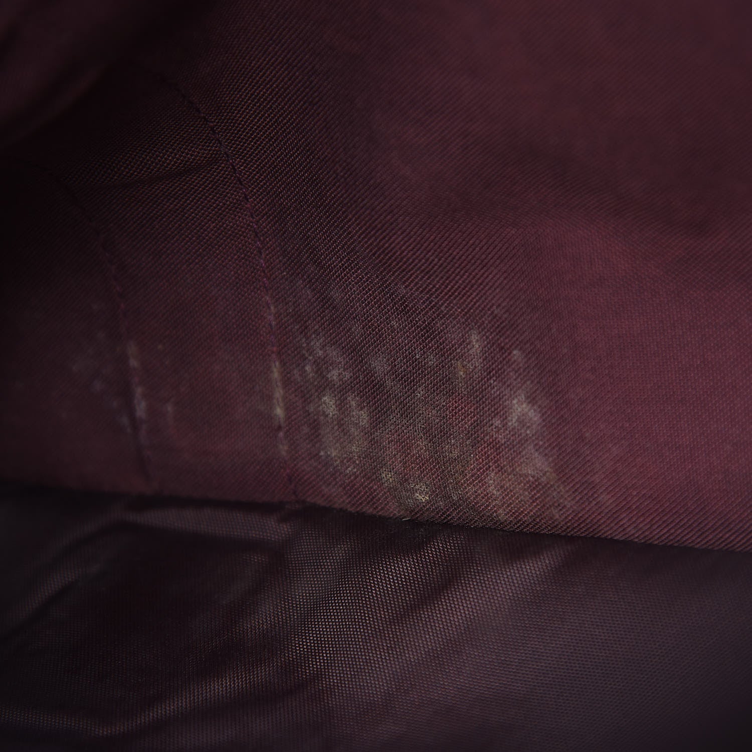 Louis Vuitton Taiga Nylon 2 Hanger Garment Carrier Bordeaux 18 of 25
