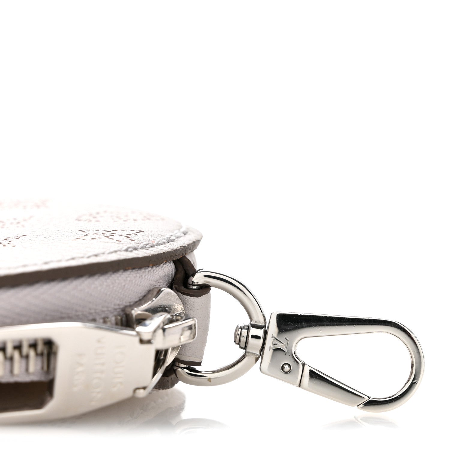 Louis Vuitton Mahina Round Coin Purse Brume 8 of 8
