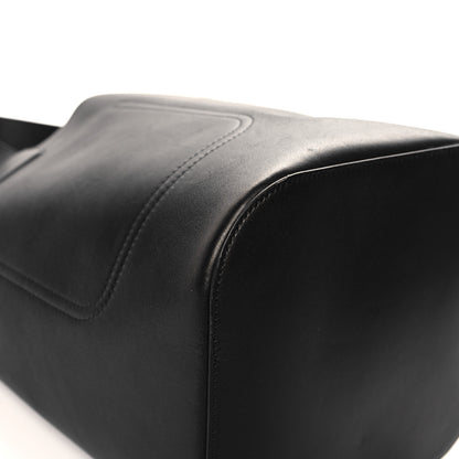 Loewe Smooth Calfskin Medium Pebble Bucket Bag Black 10 of 11