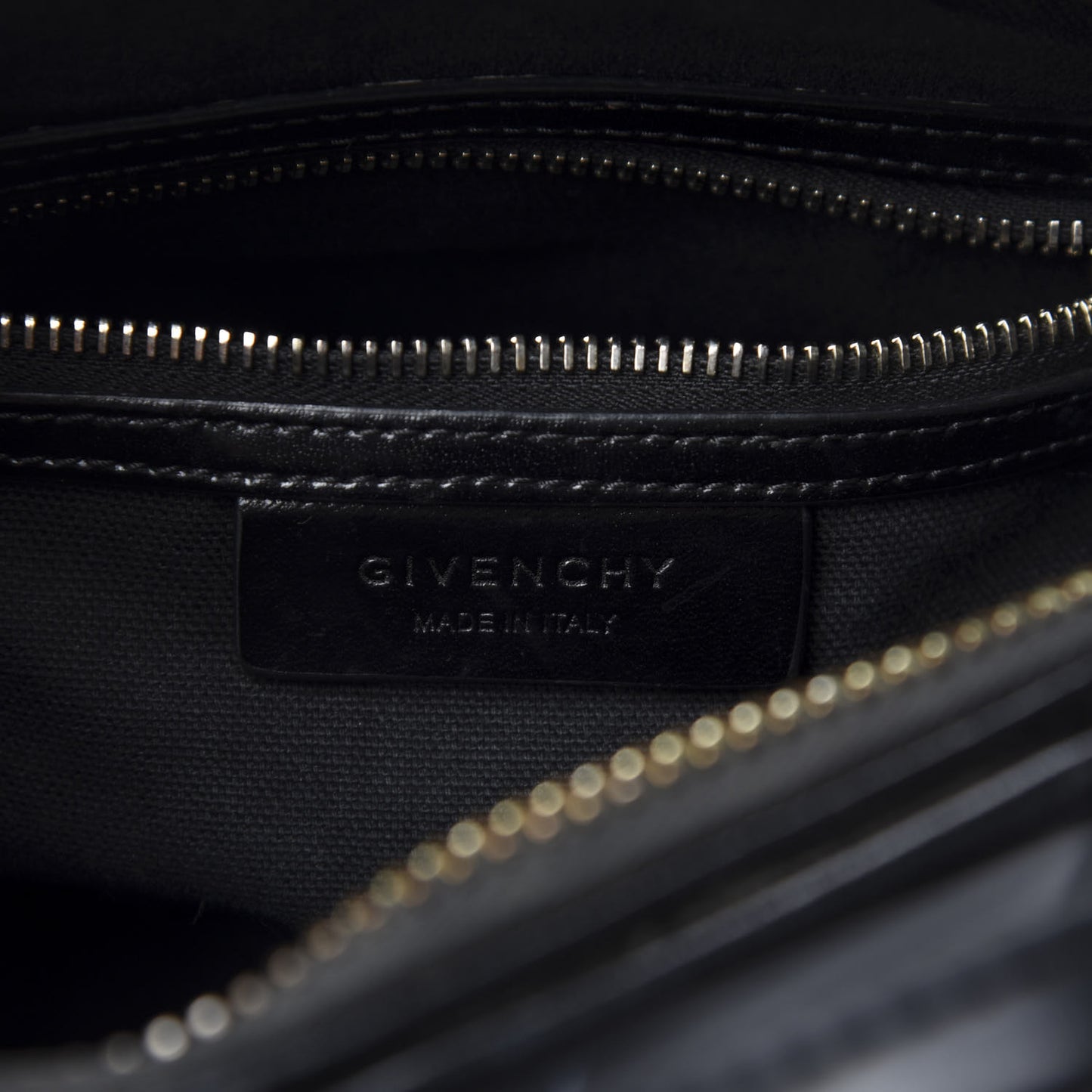 Shiny Lord Calfskin Mini Antigona Black