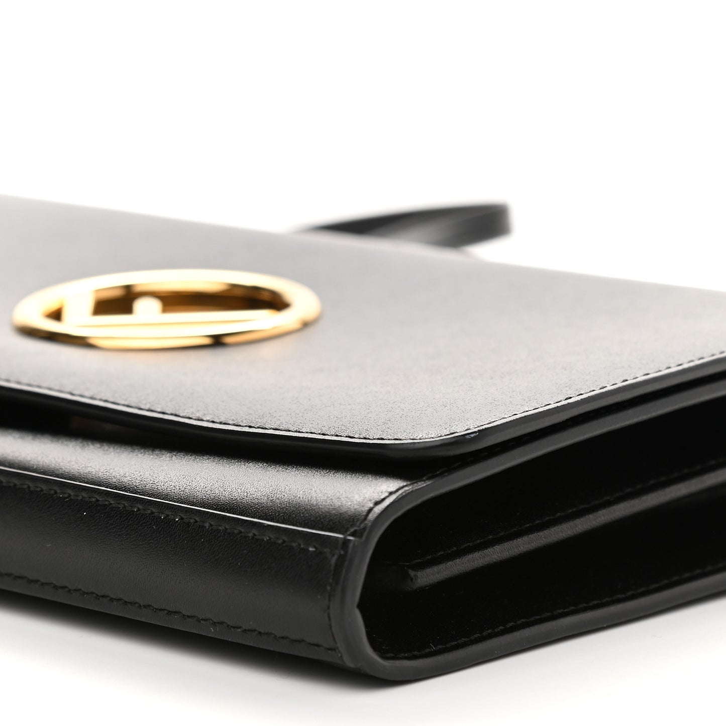 Vitello Liberty Lucido F is Fendi Wallet on Chain Black