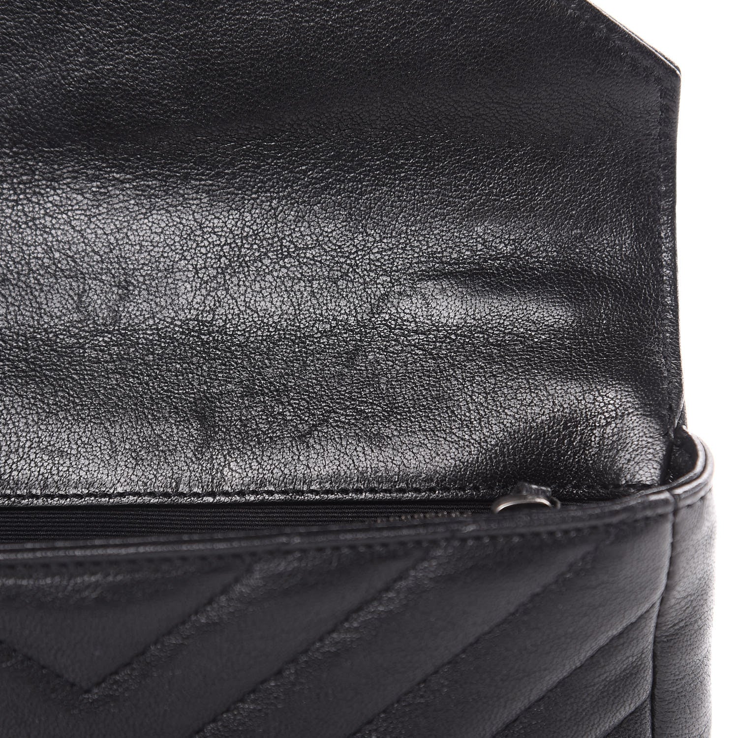 Saint Laurent Sheepskin Matelasse Chevron Monogram College Chain Wallet Black 6 of 12