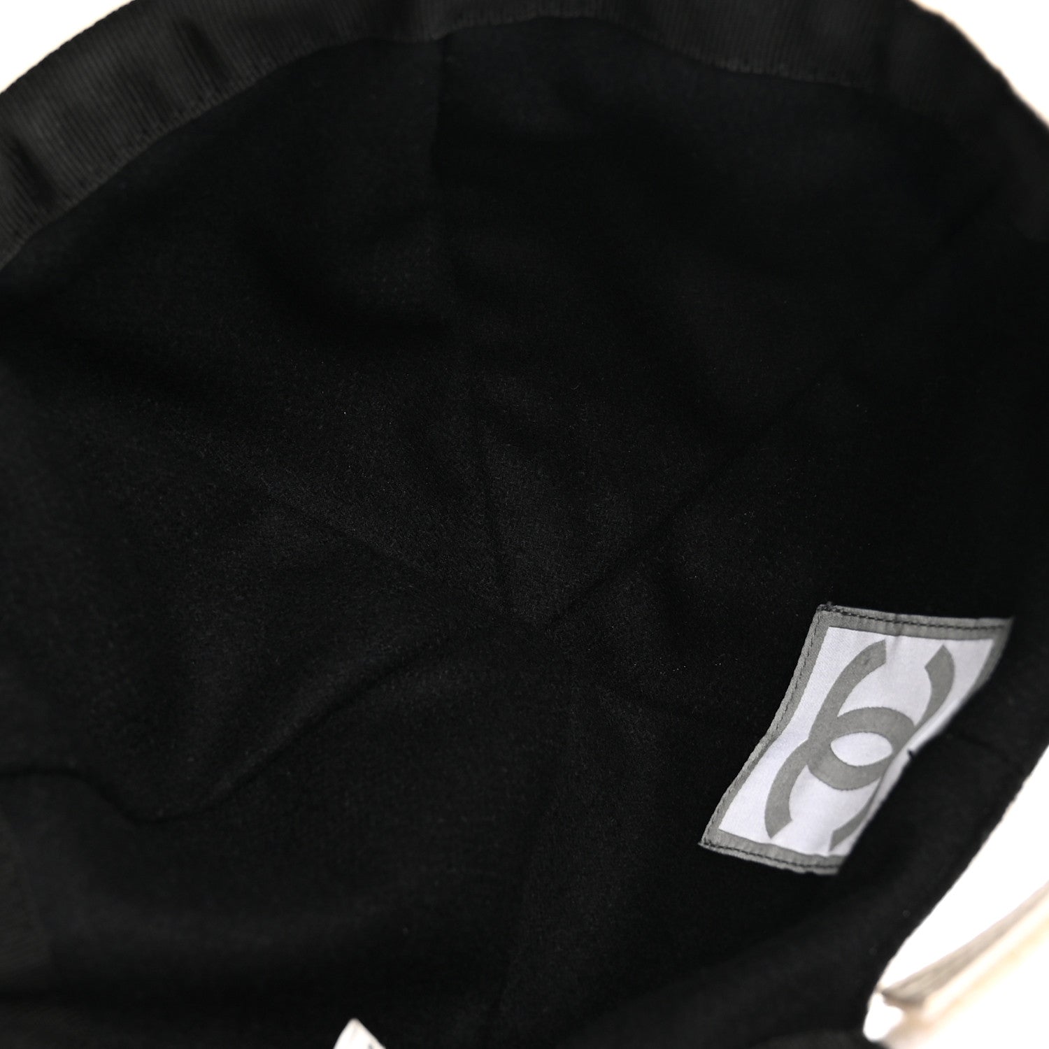 Chanel Nylon Quilted Cap Hat M White 1816882 – FASHIONPHILE