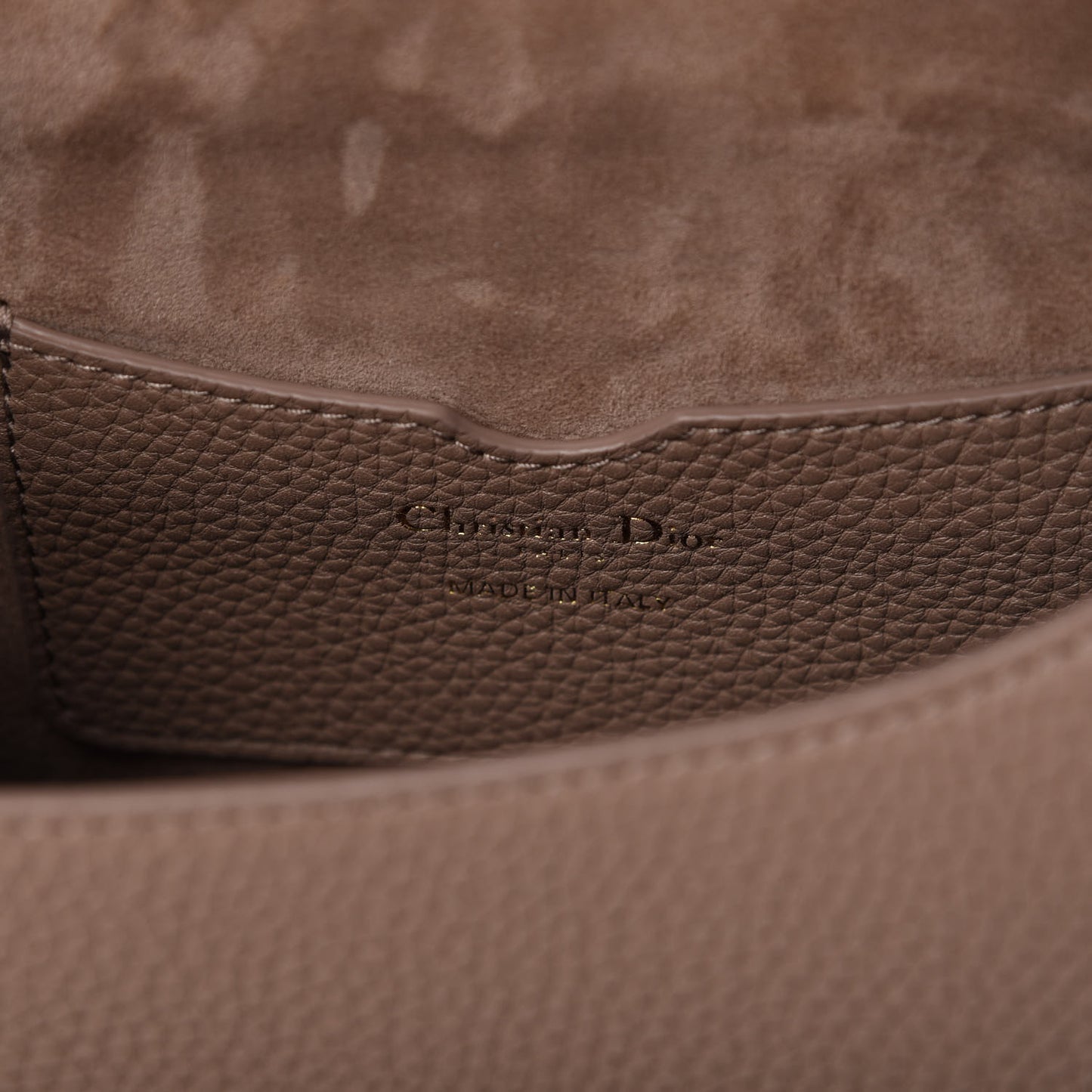 Grained Calfskin Medium Bobby Flap Warm Taupe