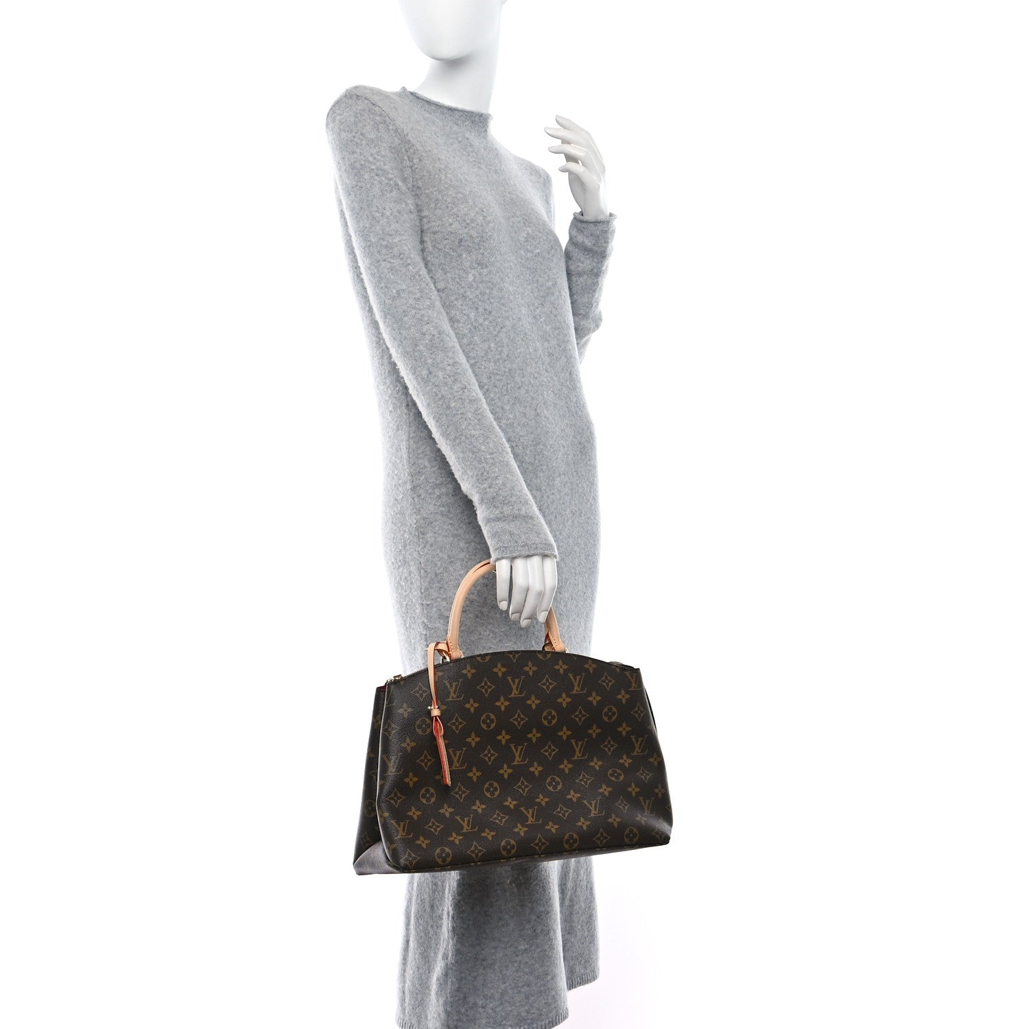 Louis Vuitton Monogram Grand Palais 2 of 8