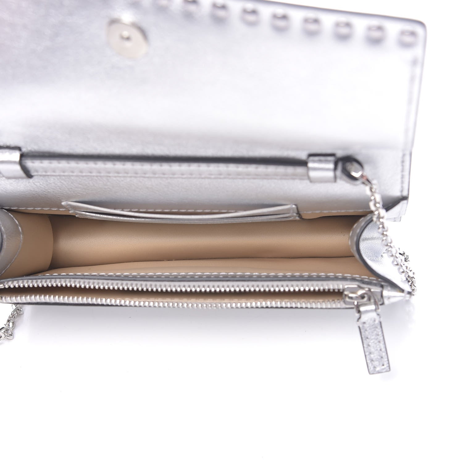 Valentino Garavani Metallic Calfskin Rockstud No Limit Wallet On Chain Silver 5 of 10
