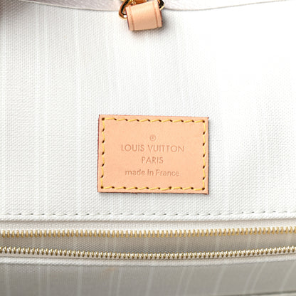 Louis Vuitton Monogram Giant By The Pool Onthego GM Brume 6 of 8